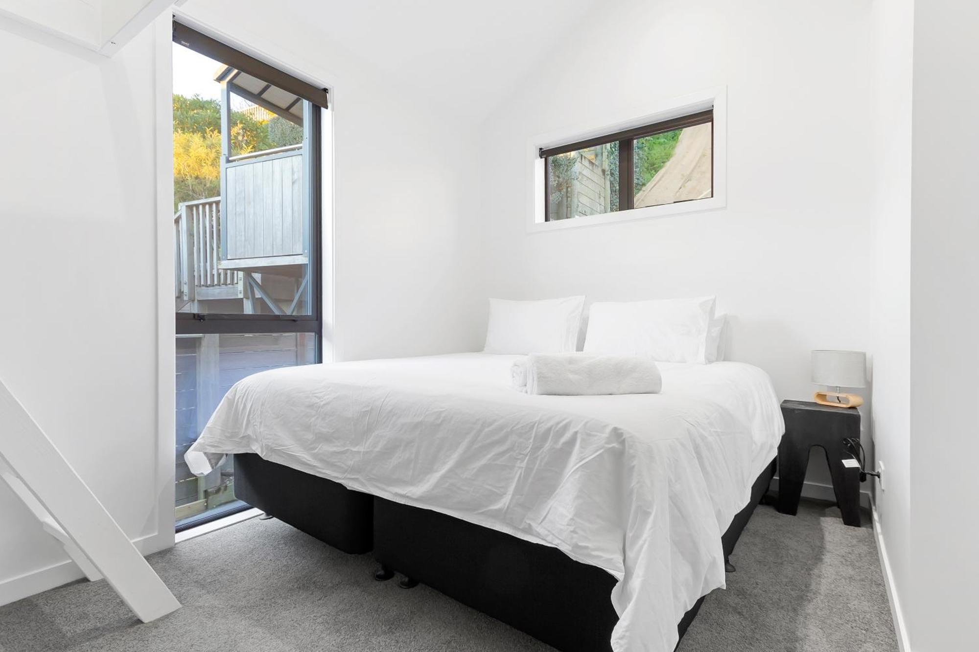 Brand New Lake Front Homes Spa Pool Taupo Exterior foto