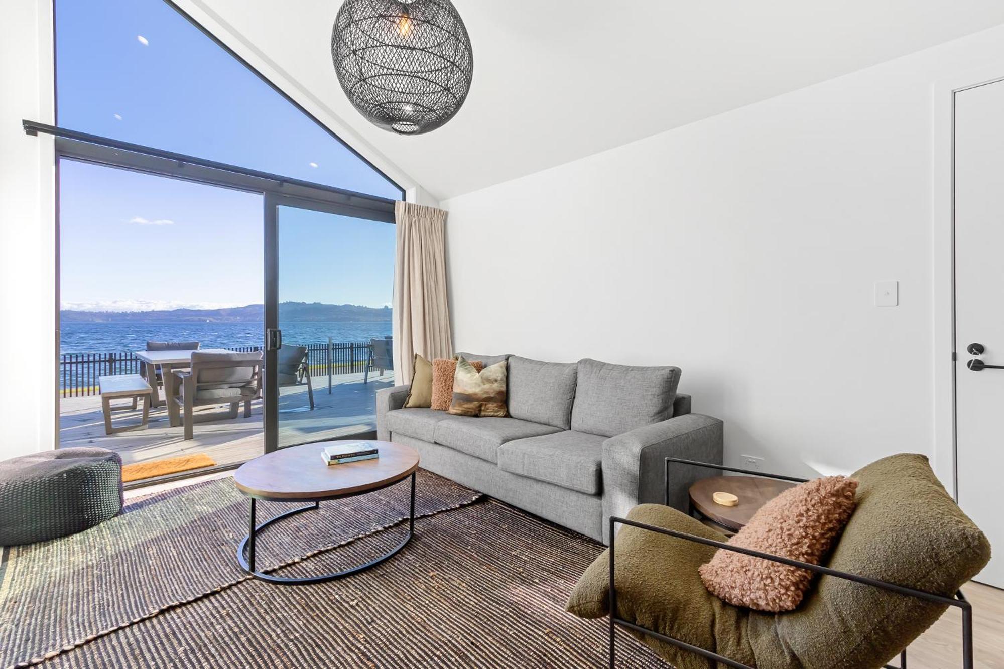 Brand New Lake Front Homes Spa Pool Taupo Exterior foto